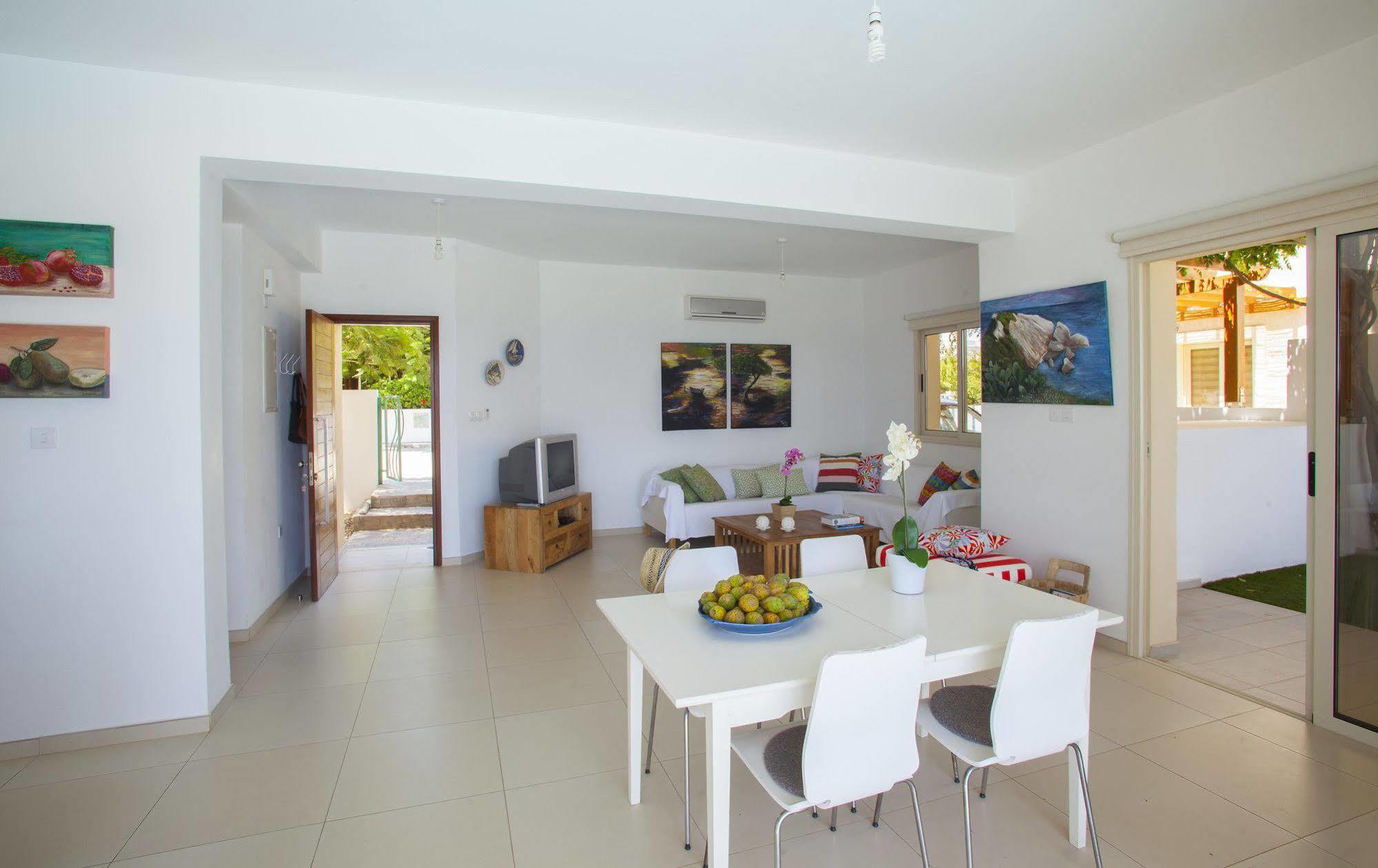 House 7, The Artisan Resort Protaras Exterior photo